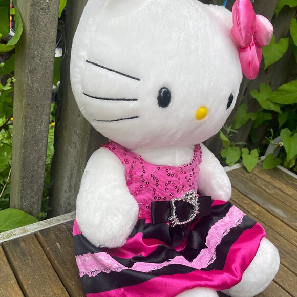 Hello Kitty Build a Bear Plush With Bow and Dress - Picture 2 of 8